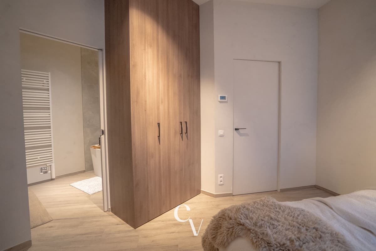 Slaapkamer 2, ingemaakte kasten Penthouse Zeebrugge