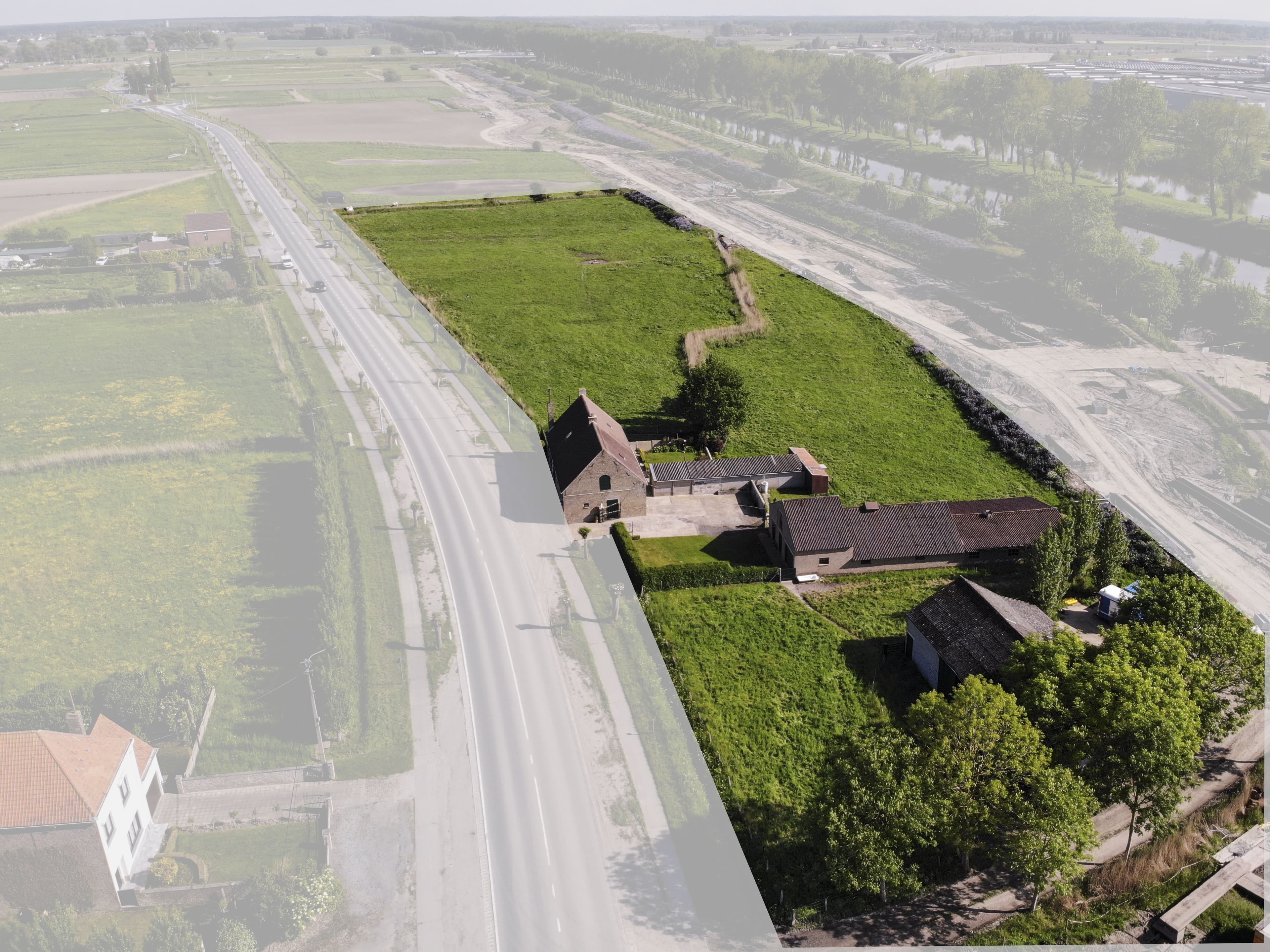 Te renoveren hoeve met veel karakter!