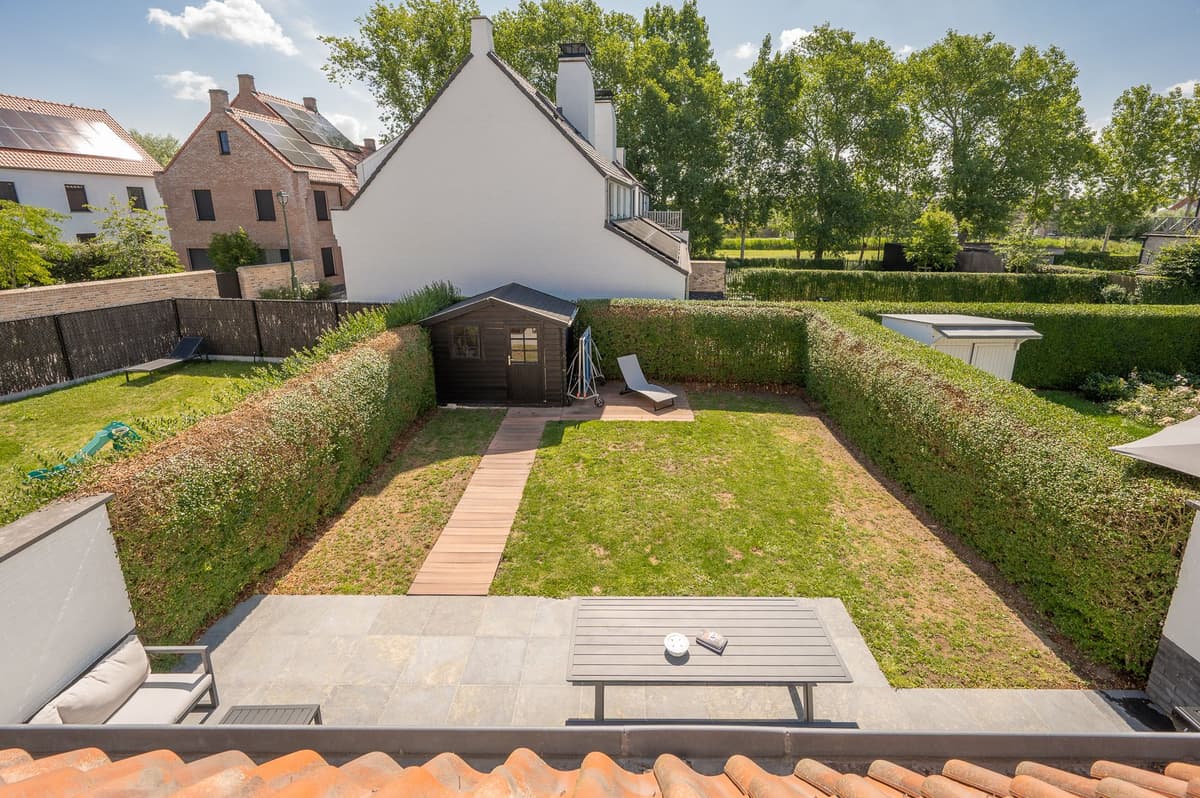Zonnige tuin in Knokke-Heist